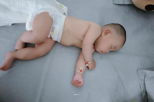 荣成三个月宝宝发育标准